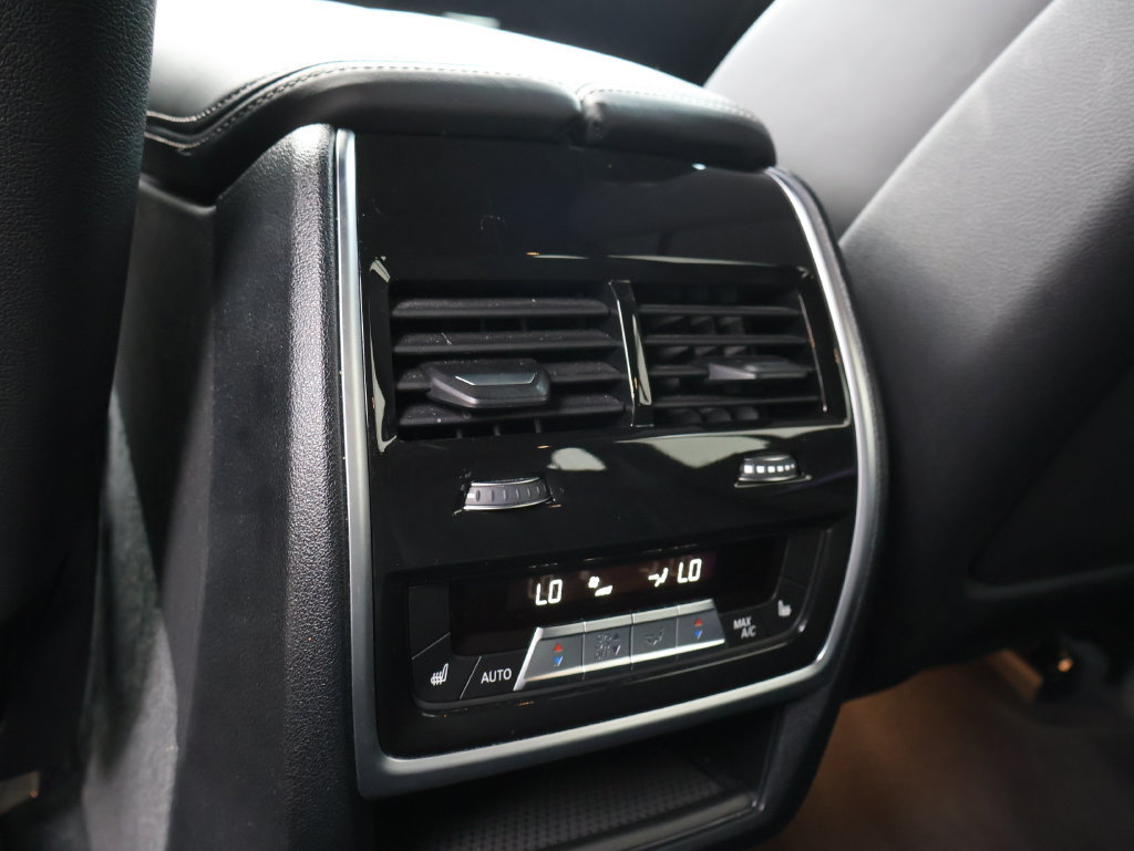 Used 2023 BMW X5 M50i w/ Executive Package AWD/4WD image 12