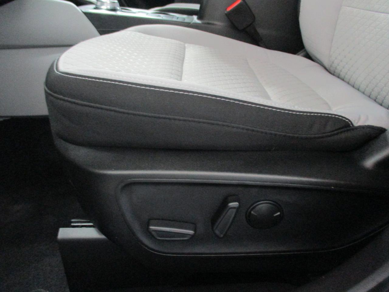 Used 2023 Ford Escape Active image 18