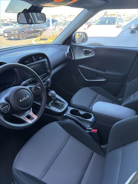 Used 2025 Kia Soul LX image 10