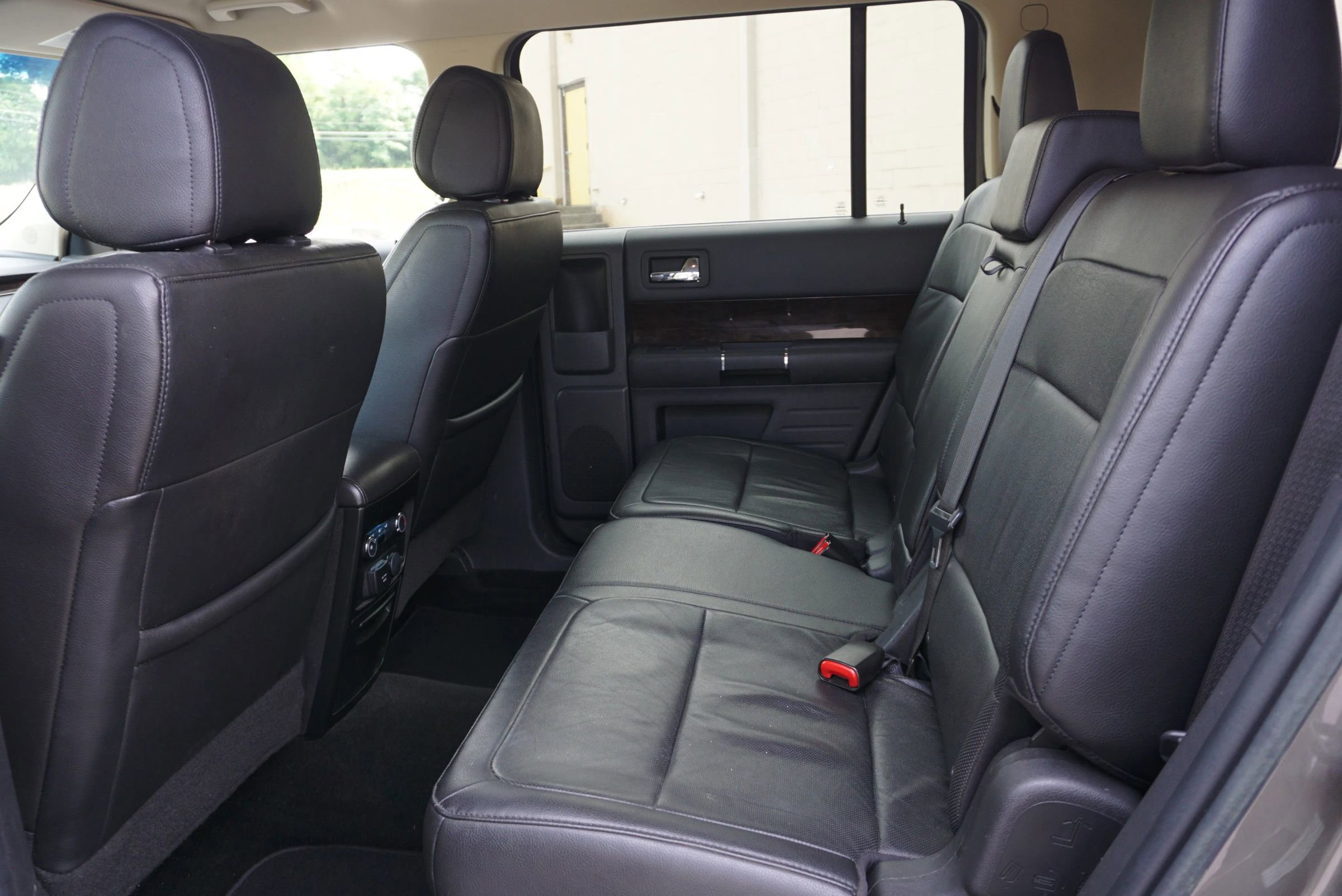 Used 2014 Ford Flex Limited w/ Equipment Group 301A FWD image 26