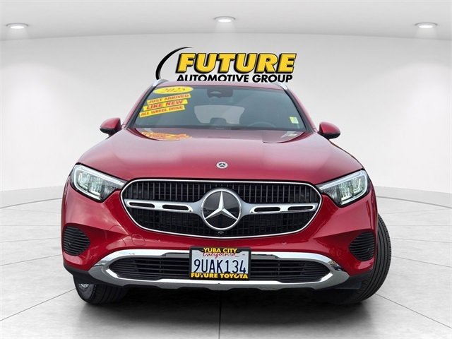 Used 2025 Mercedes-Benz GLC 300 4MATIC image 2