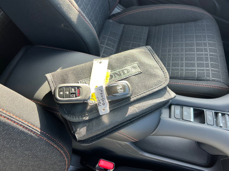 Certified 2026 Honda HR-V Sport image 33