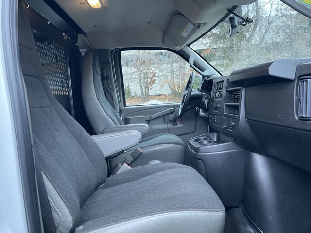 Used 2024 Chevrolet Express 2500 w/ Driver Convenience Package image 23