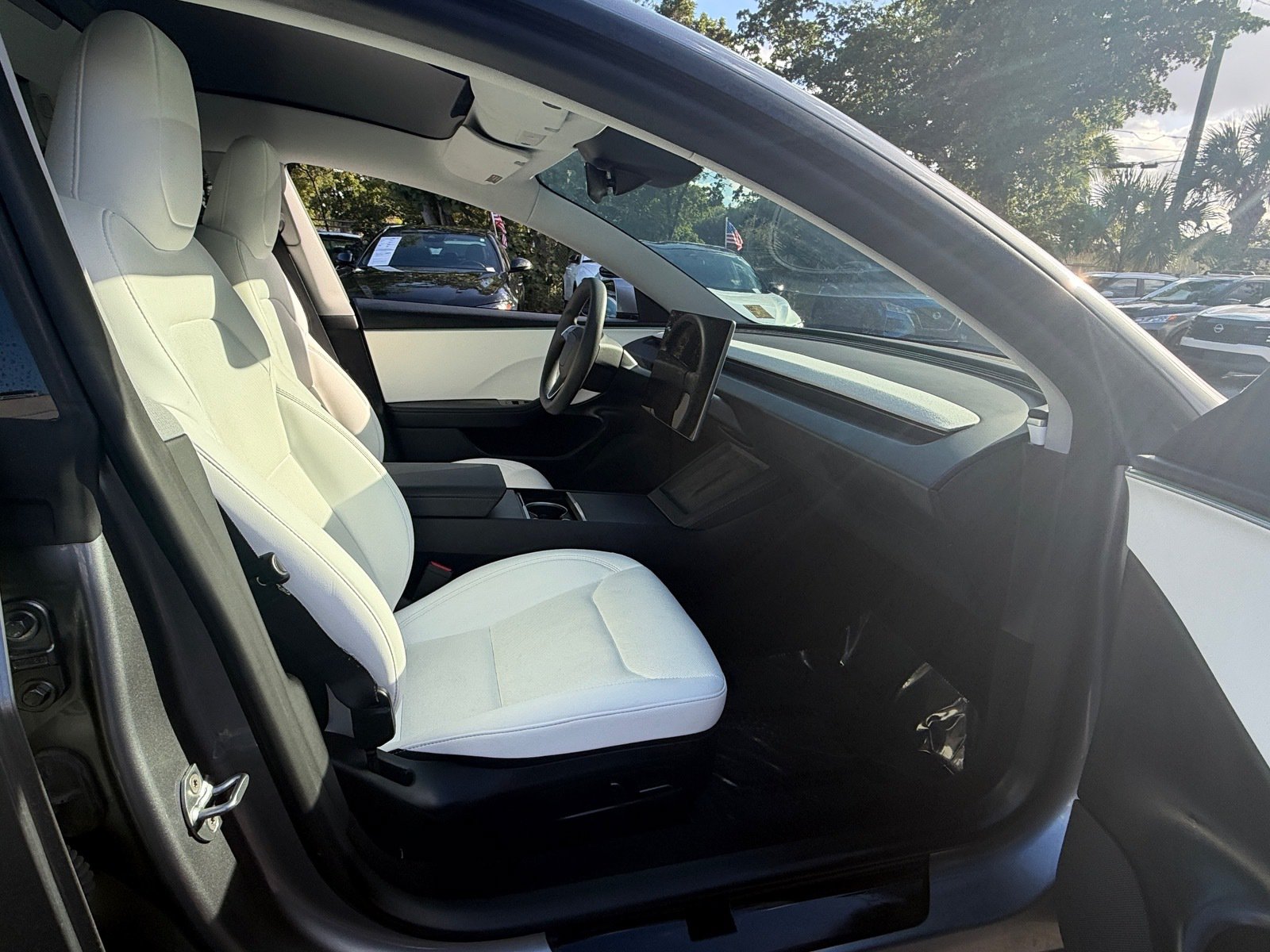 Used 2025 Tesla Model 3 Long Range RWD image 16