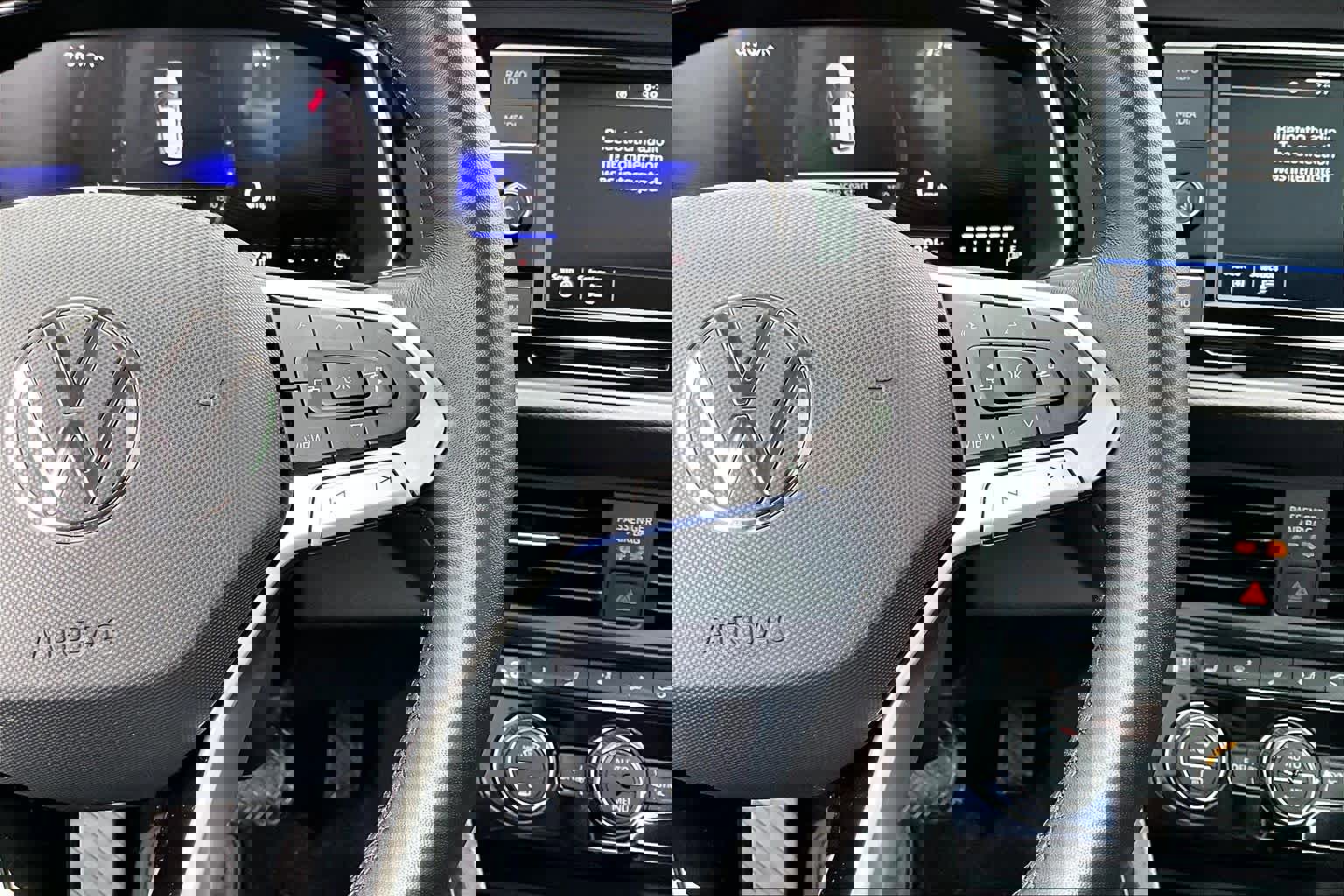 Used 2023 Volkswagen Jetta SE FWD image 24