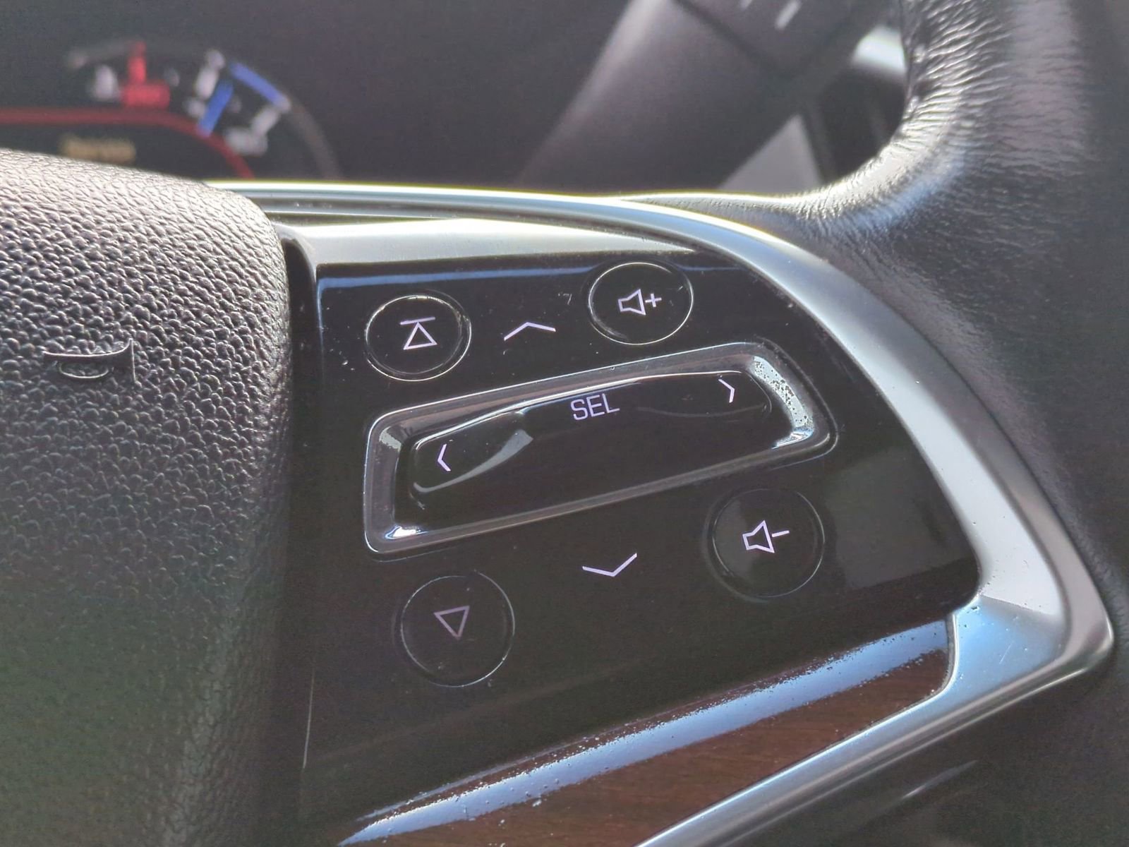 Used 2019 Cadillac Escalade ESV Luxury image 34