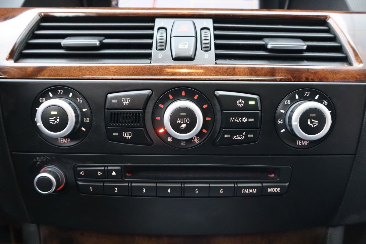 Used 2010 BMW 535i xDrive Wagon image 21