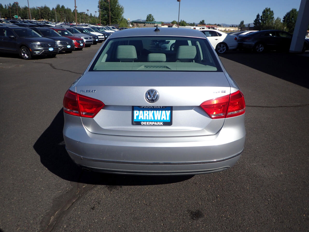 Used 2013 Volkswagen Passat TDI SE image 4