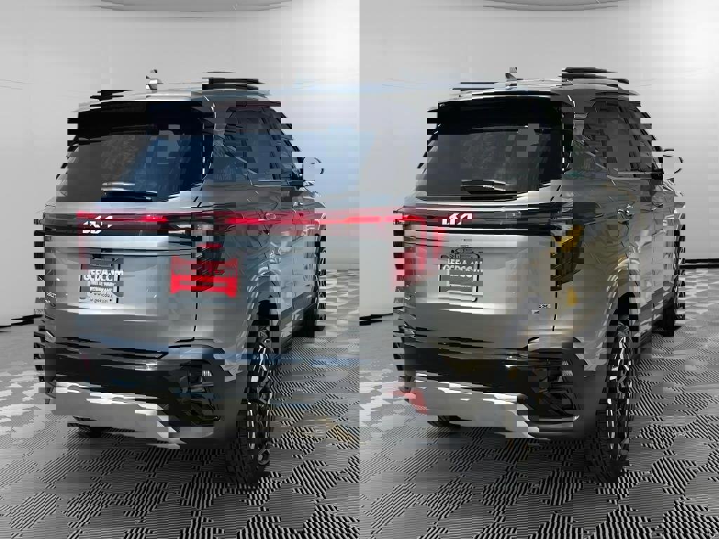 New 2026 Kia Seltos SX w/ SX Sunroof Package image 4