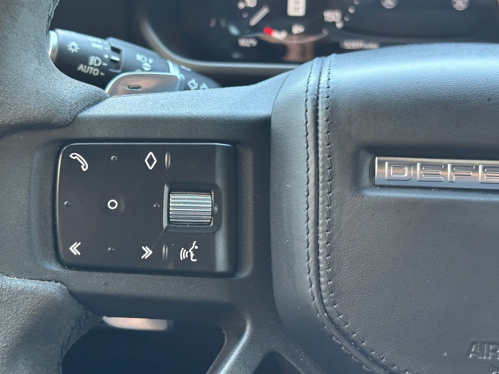 Used 2023 Land Rover Defender 110 Carpathian Edition AWD/4WD image 19