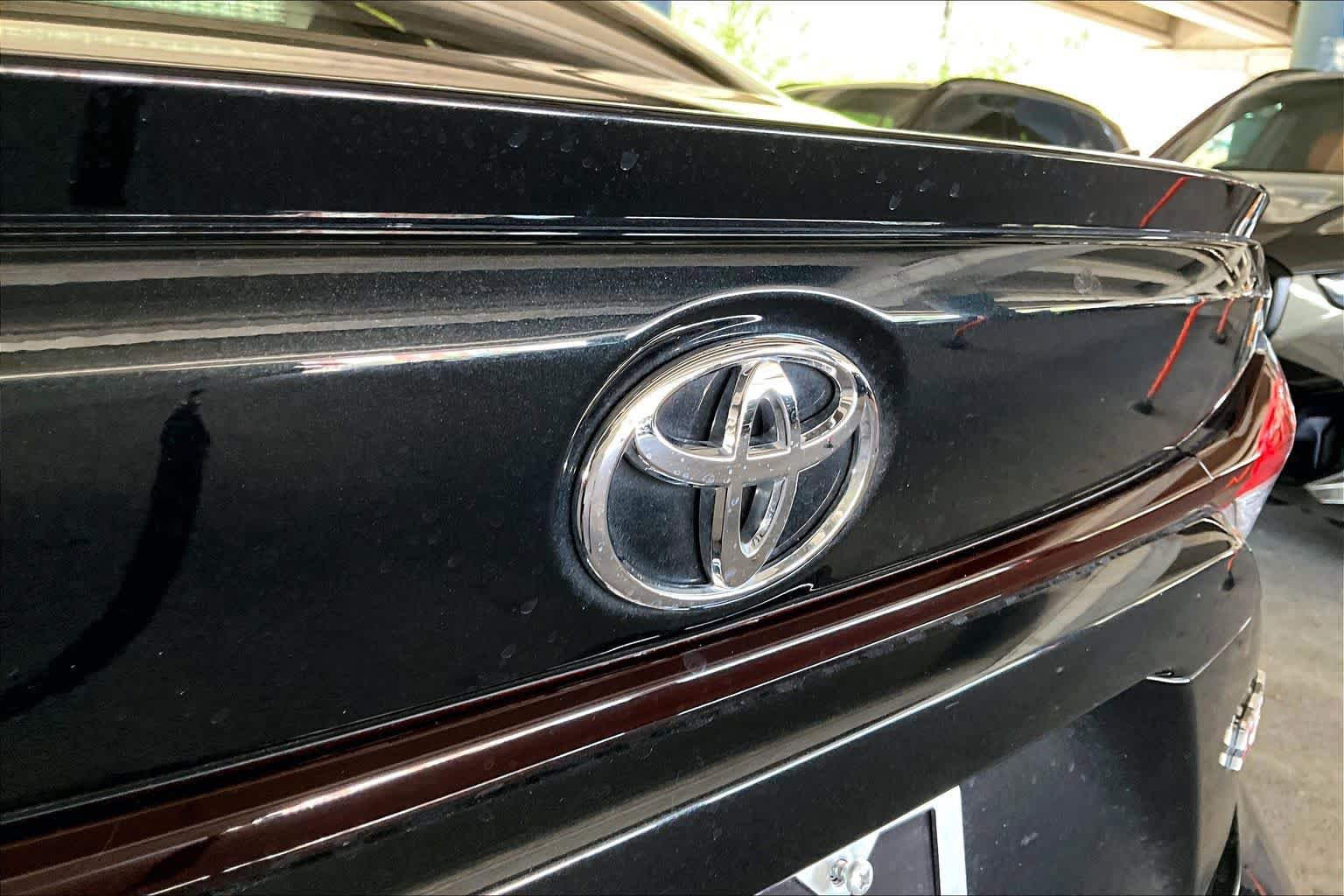 Used 2022 Toyota Corolla SE FWD image 30