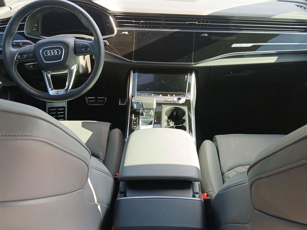 Used 2025 Audi SQ8 Prestige AWD/4WD image 22