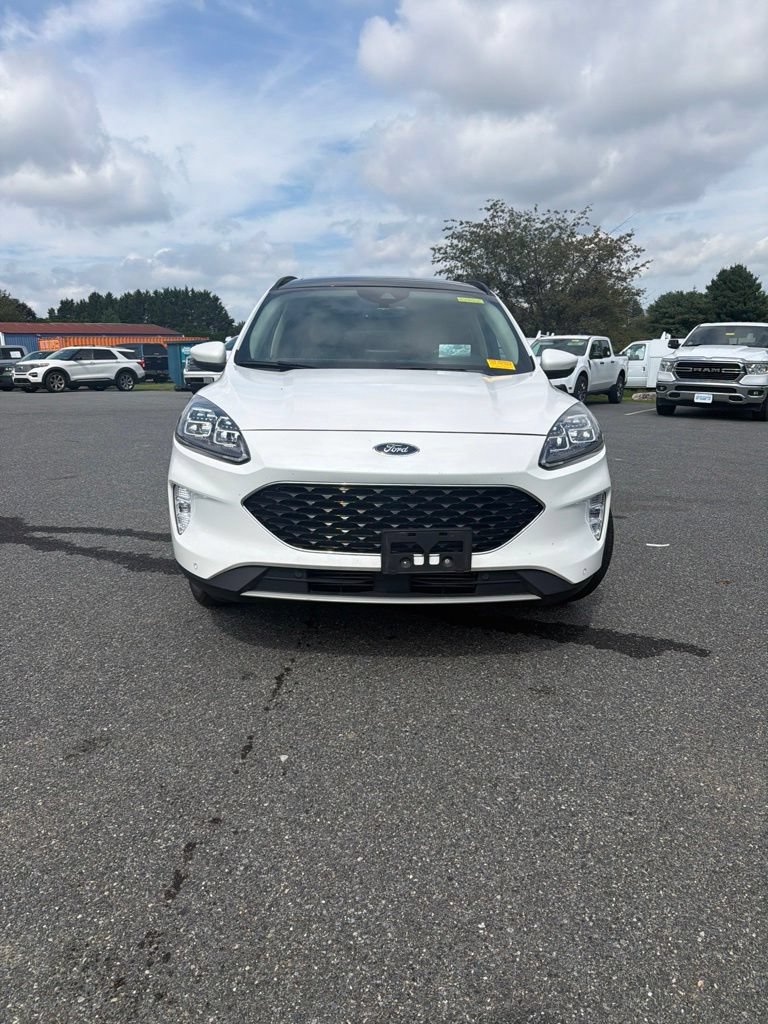 Used 2020 Ford Escape Titanium AWD/4WD image 2