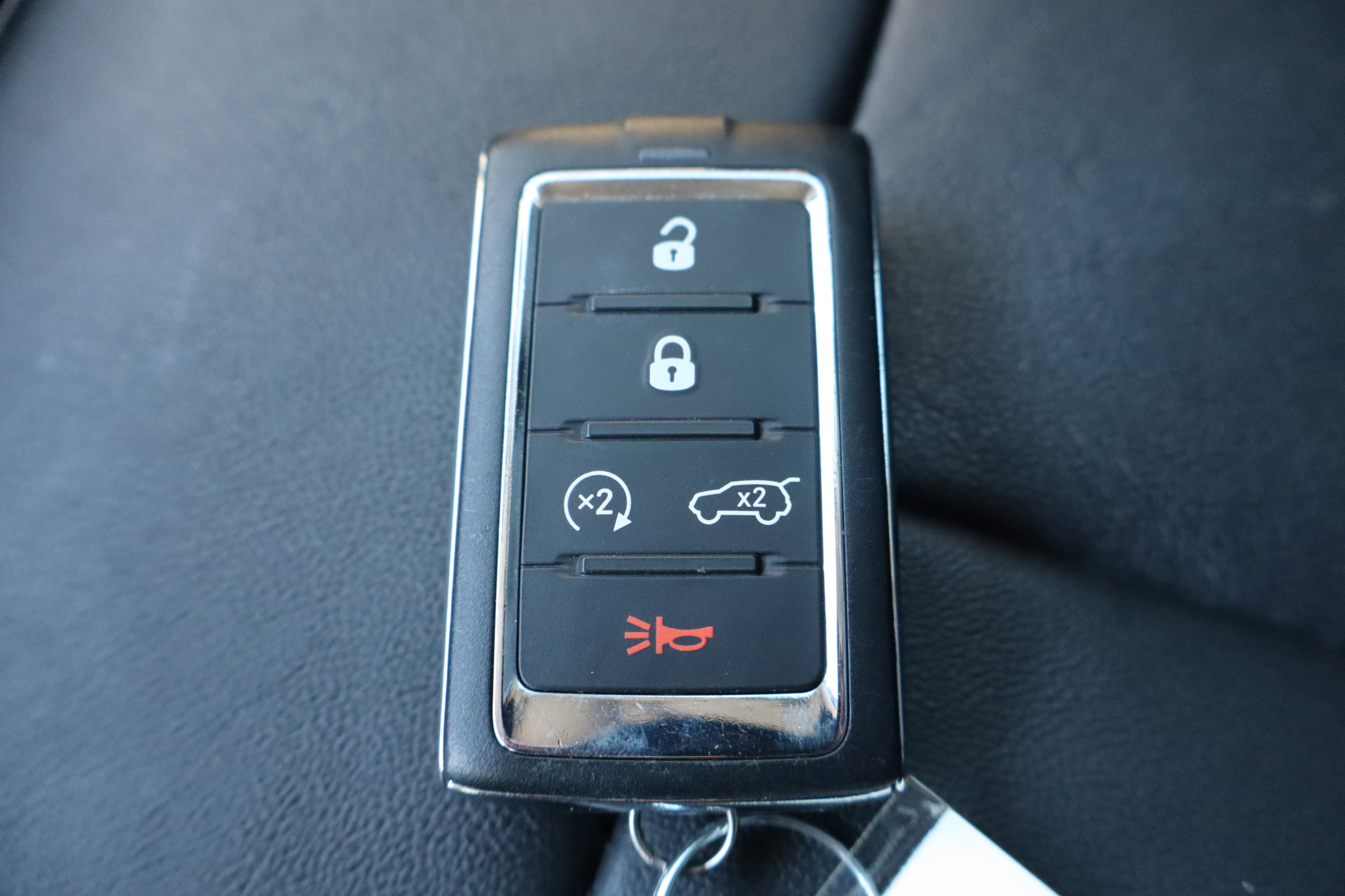 Used 2022 Jeep Grand Cherokee Limited image 32