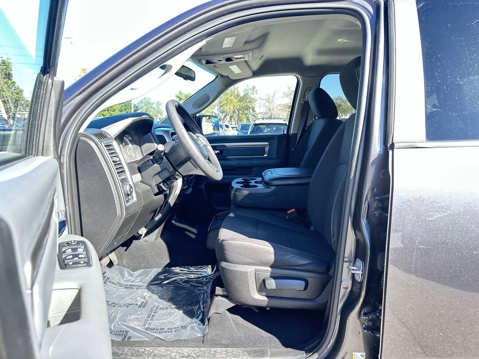Used 2019 RAM 1500 Classic Warlock AWD/4WD image 2