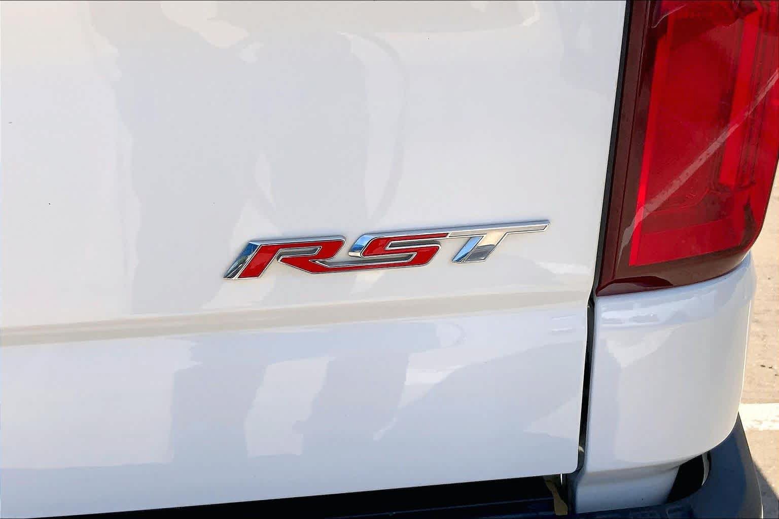 Used 2021 Chevrolet Silverado 1500 RST w/ Z71 Off-Road Package AWD/4WD image 10
