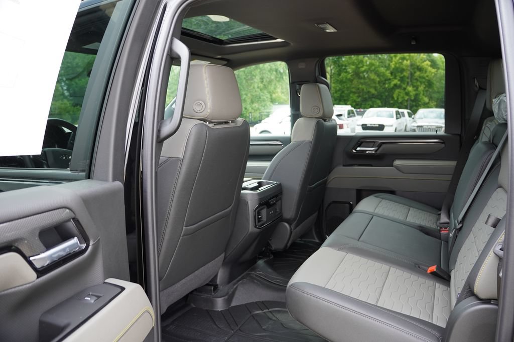 New 2026 Chevrolet Silverado 2500 ZR2 AWD/4WD image 11