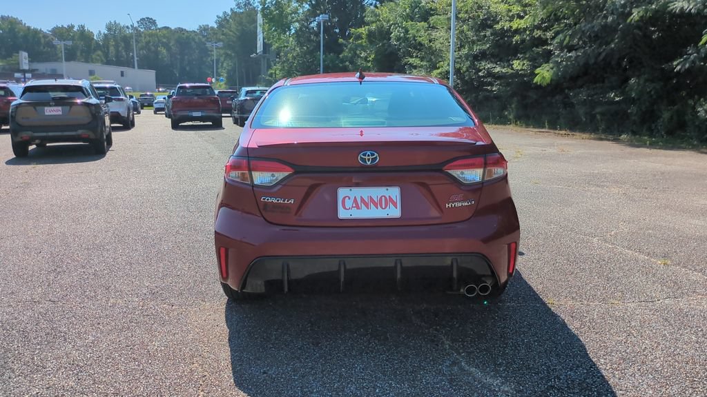 Used 2023 Toyota Corolla SE FWD image 6