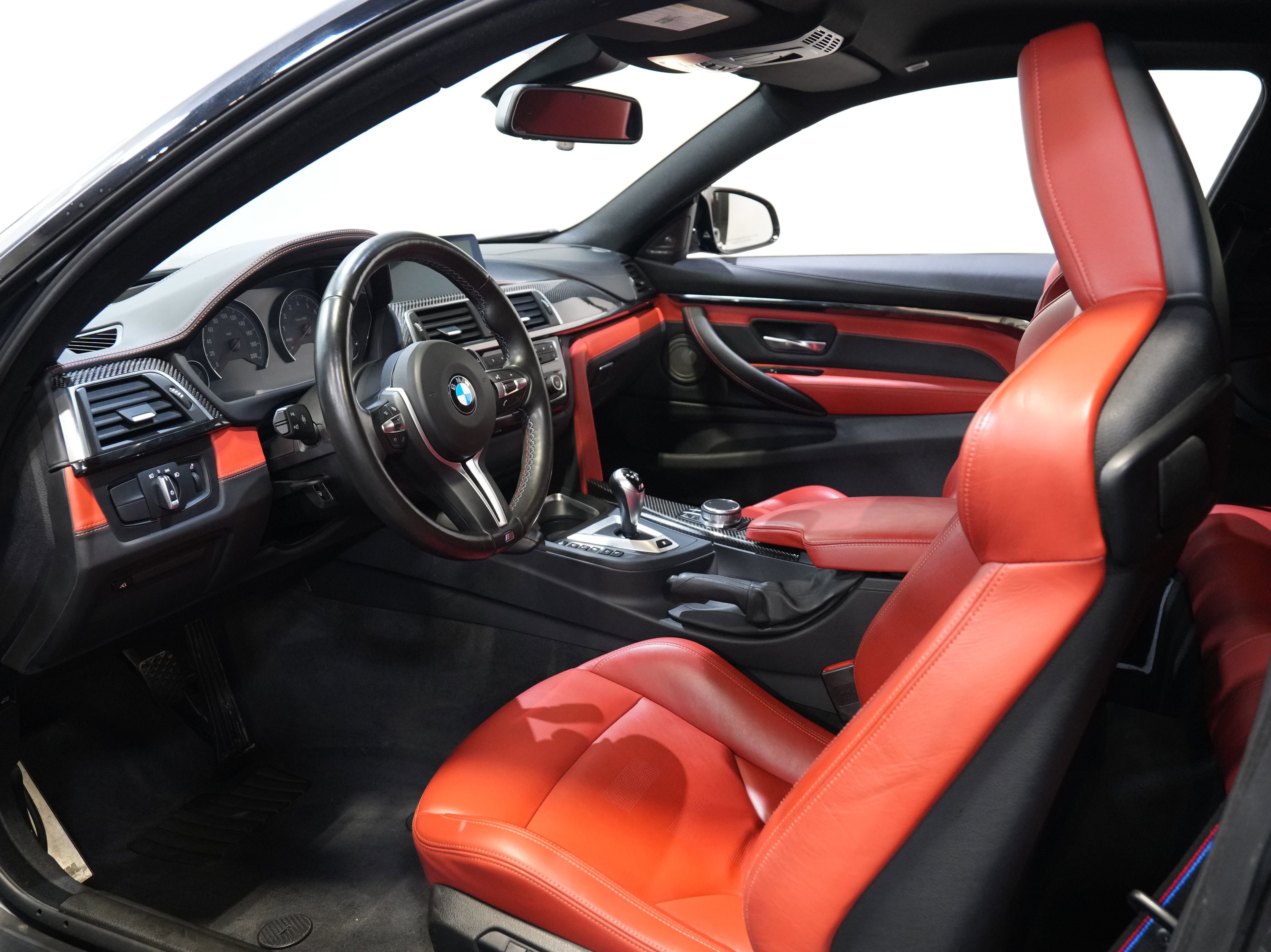 Used 2018 BMW M4 COUPE 2D image 28