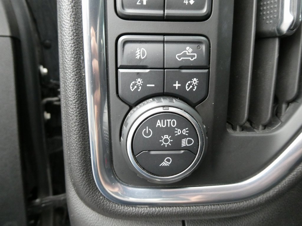 Used 2021 Chevrolet Silverado 3500 LTZ image 25