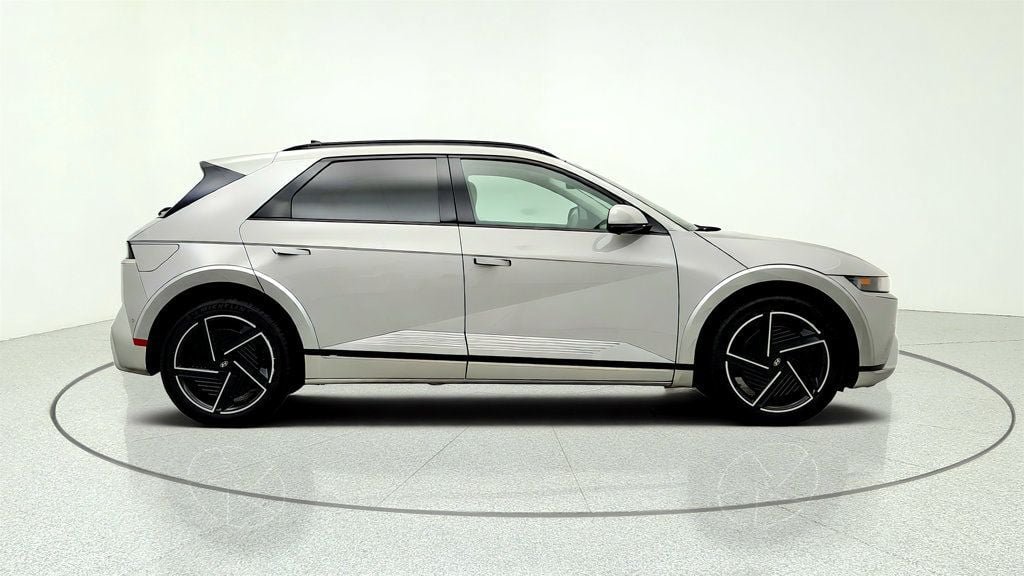 Used 2025 Hyundai Ioniq 5 Limited AWD/4WD image 4