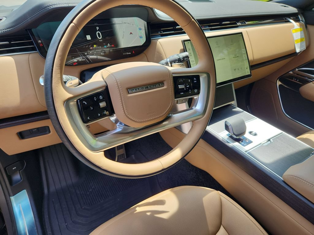 New 2026 Land Rover Range Rover Long Wheelbase SE AWD/4WD image 15