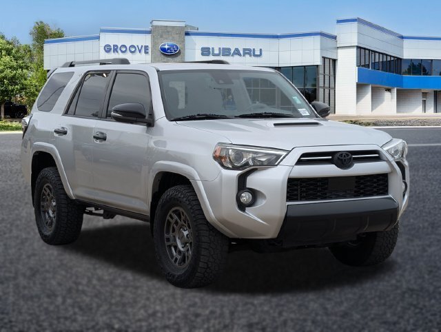 Used 2020 Toyota 4Runner Venture w/ Moonroof Package AWD/4WD image 8