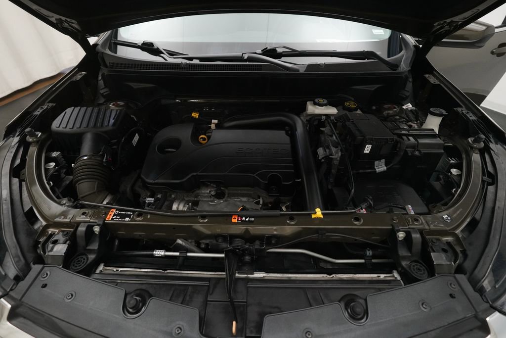 Used 2024 Chevrolet Equinox LT image 3