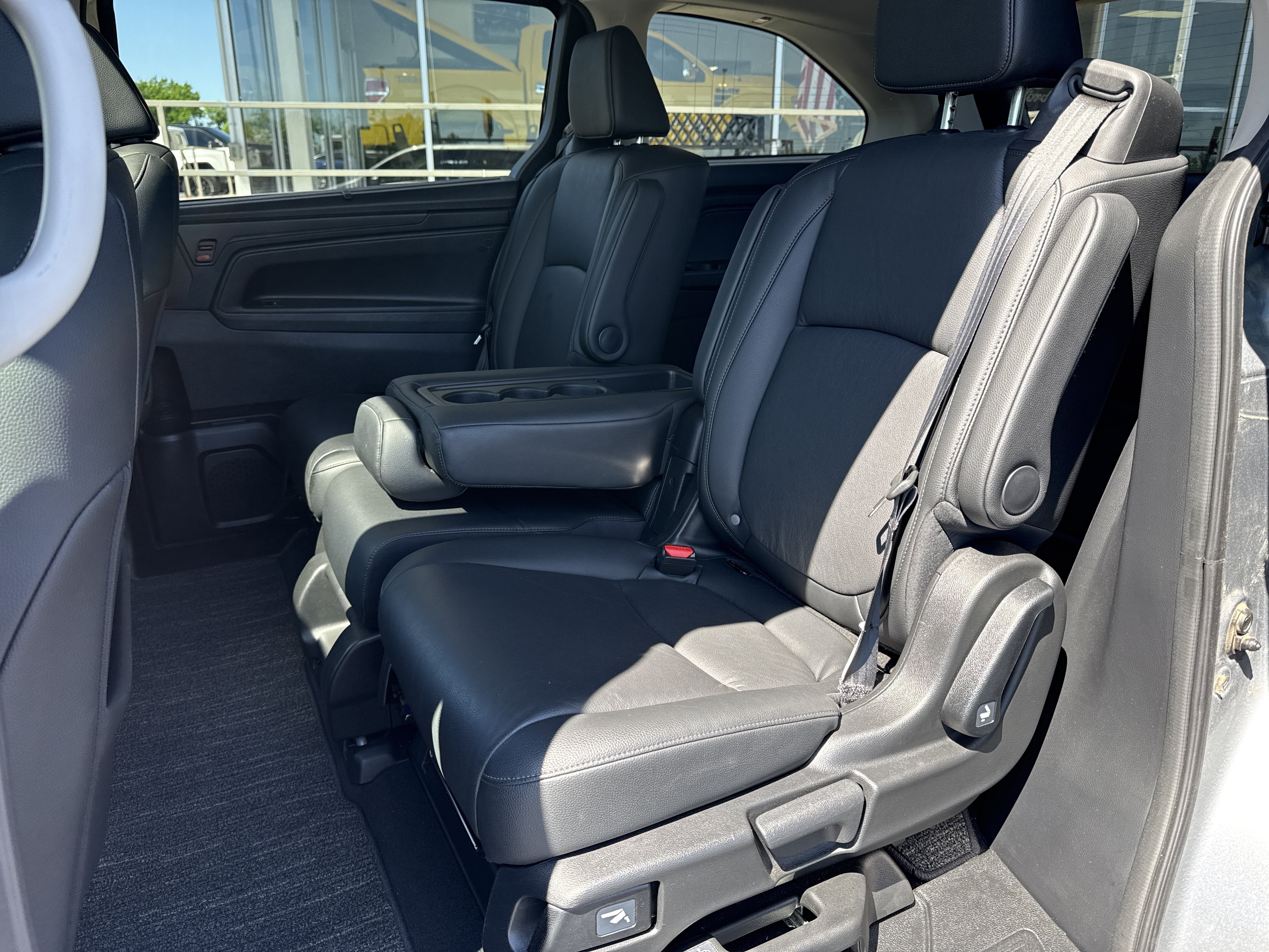 Used 2025 Honda Odyssey EX-L image 18