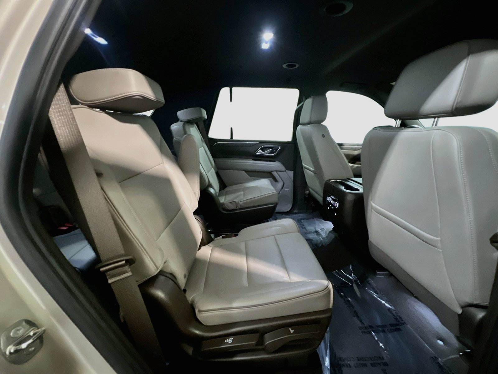 Used 2023 GMC Yukon SLT RWD image 21