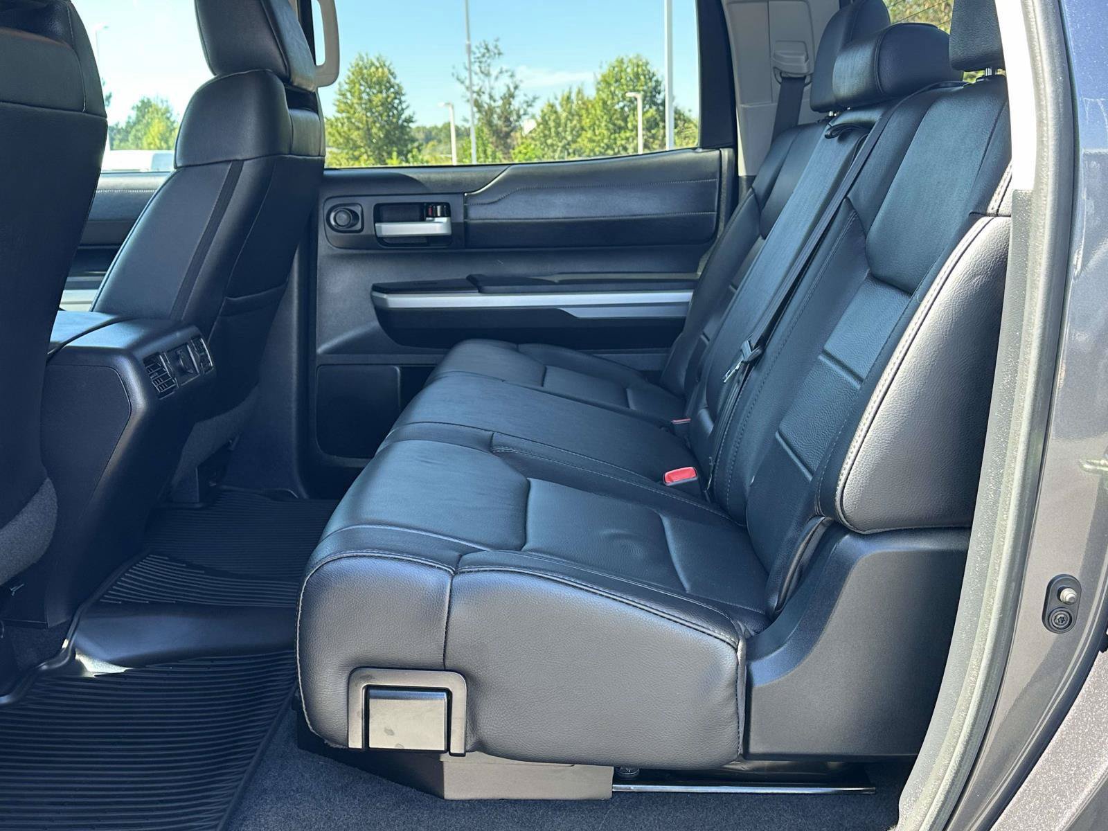 Used 2017 Toyota Tundra Limited w/ Limited Premium Package AWD/4WD image 9