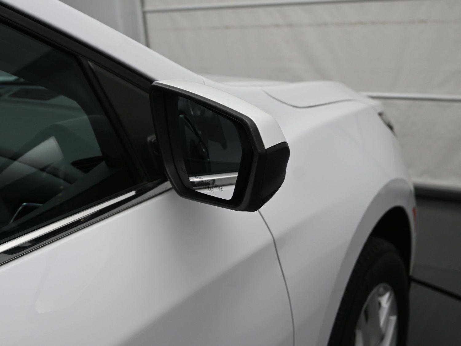 Used 2023 Chevrolet Equinox LT image 15