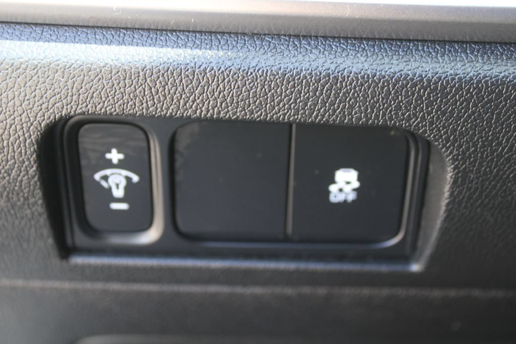 Certified 2026 Kia Sorento LX FWD image 24