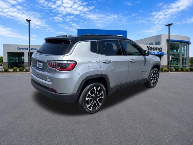 Used 2024 Jeep Compass Limited AWD/4WD image 7