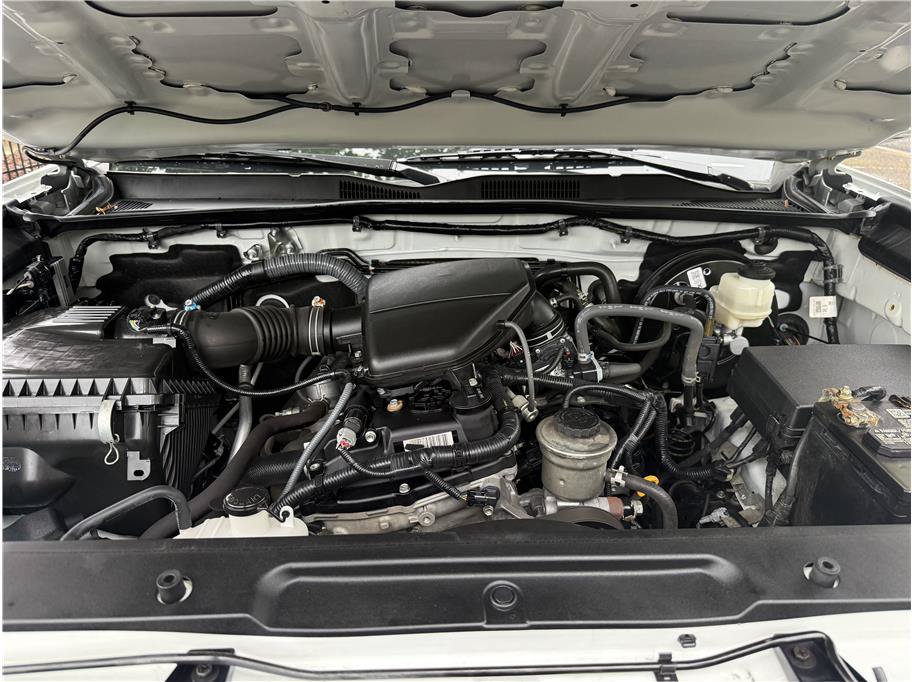 Used 2021 Toyota Tacoma SR5 RWD image 14