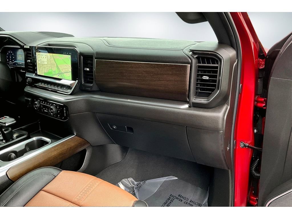 Used 2025 Chevrolet Silverado 1500 High Country w/ Technology Package image 27