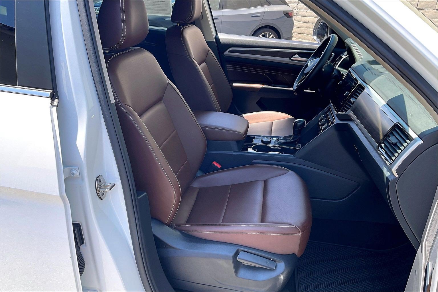 Certified 2023 Volkswagen Atlas SE AWD/4WD image 6