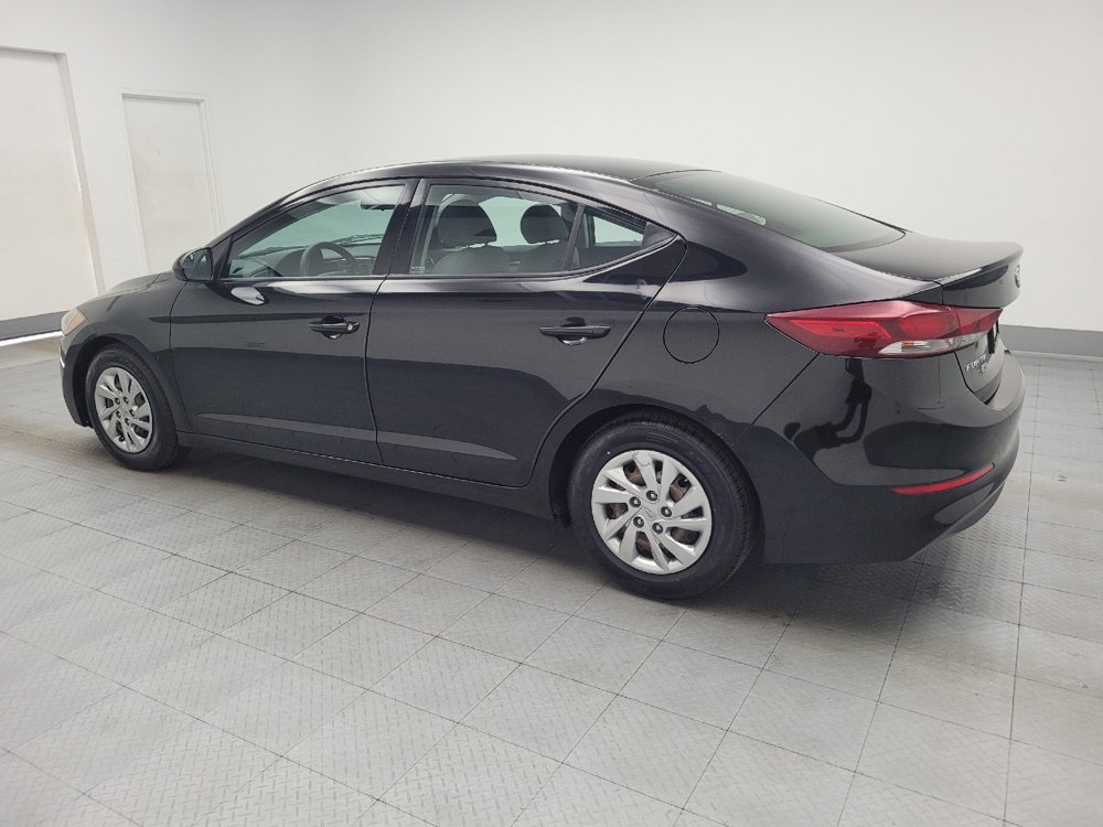 Used 2018 Hyundai Elantra SE FWD image 3