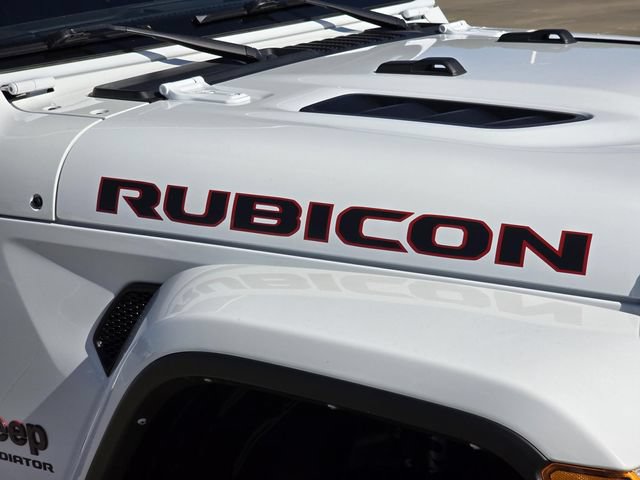 Used 2022 Jeep Gladiator Rubicon w/ Cold Weather Group AWD/4WD image 7