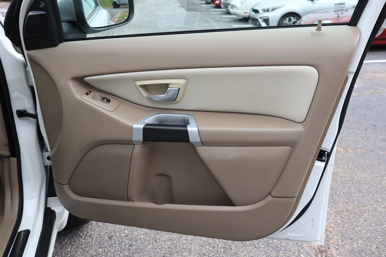 Used 2014 Volvo XC90 3.2 FWD image 16