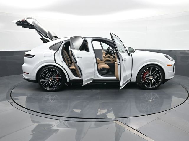 New 2026 Porsche Cayenne S image 33