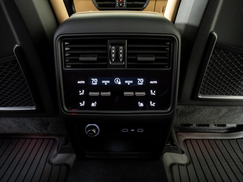 Certified 2026 Porsche Cayenne Coupe AWD/4WD image 21