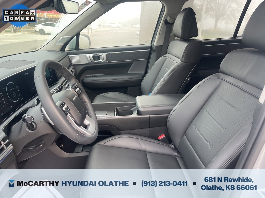 Used 2025 Hyundai Santa Fe Limited image 4