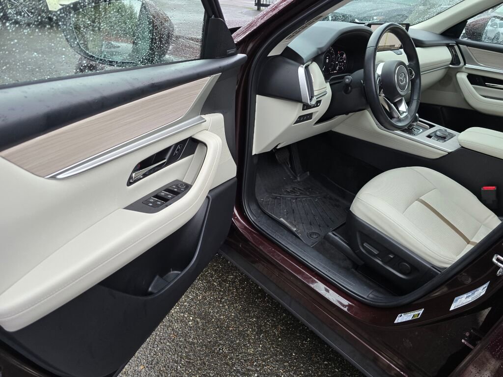 Used 2024 MAZDA CX-90 Plug-In Hybrid w/ Premium Plus image 22
