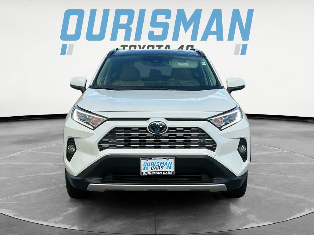 Used 2019 Toyota RAV4 Limited AWD/4WD image 2