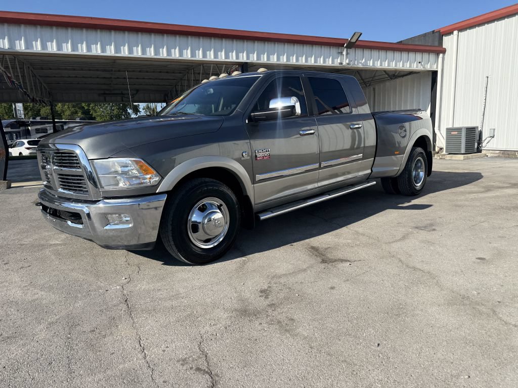 Used 2010 Dodge Ram 3500 Truck Laramie w/ Chrome Accents Group RWD image 5