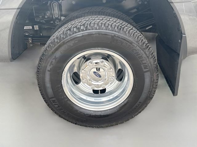 Used 2024 Ford F350 Platinum image 32