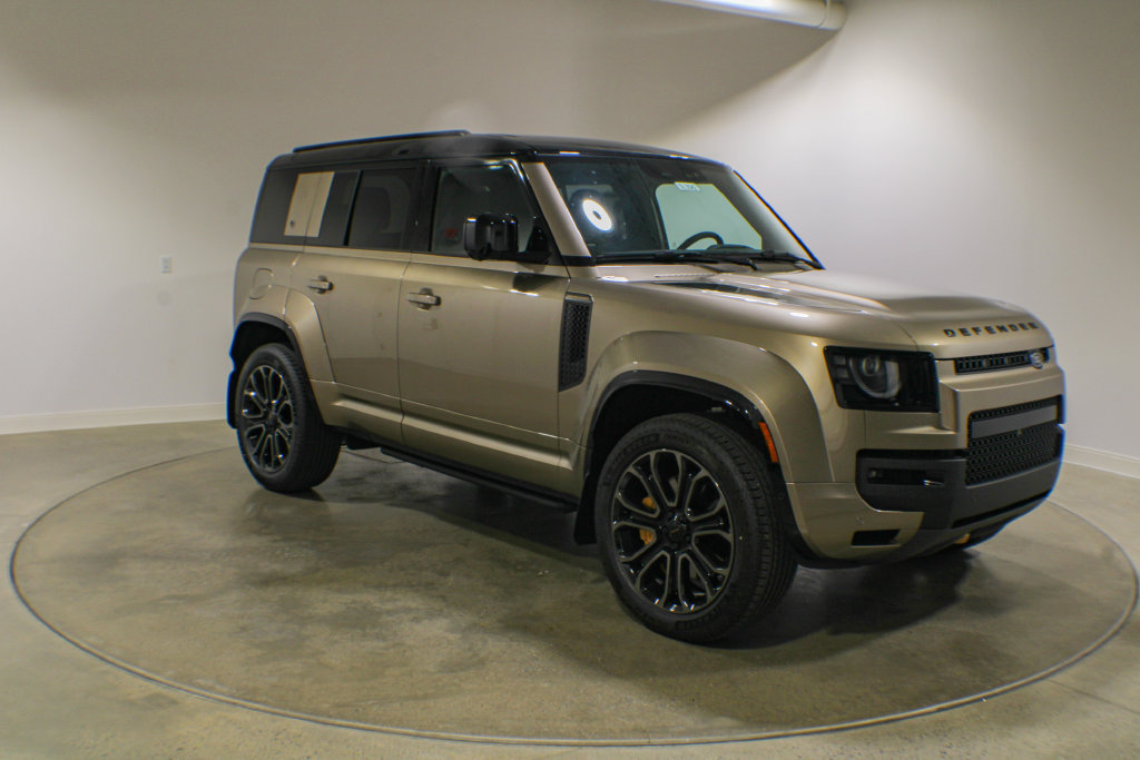 New 2026 Land Rover Defender 110 OCTA AWD/4WD image 8