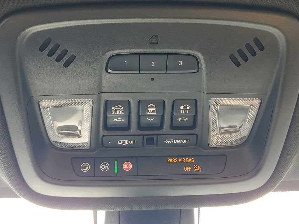Used 2023 Chevrolet Traverse Premier AWD/4WD image 22