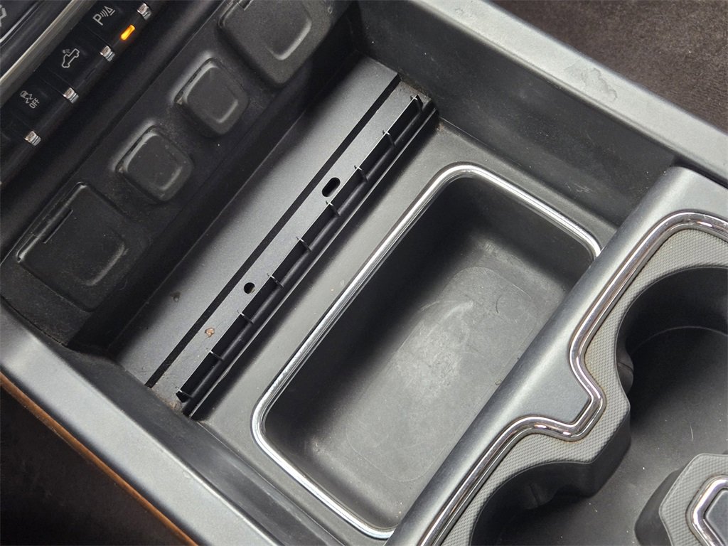 Used 2019 Chevrolet Silverado 2500 High Country w/ Duramax Plus Package image 20